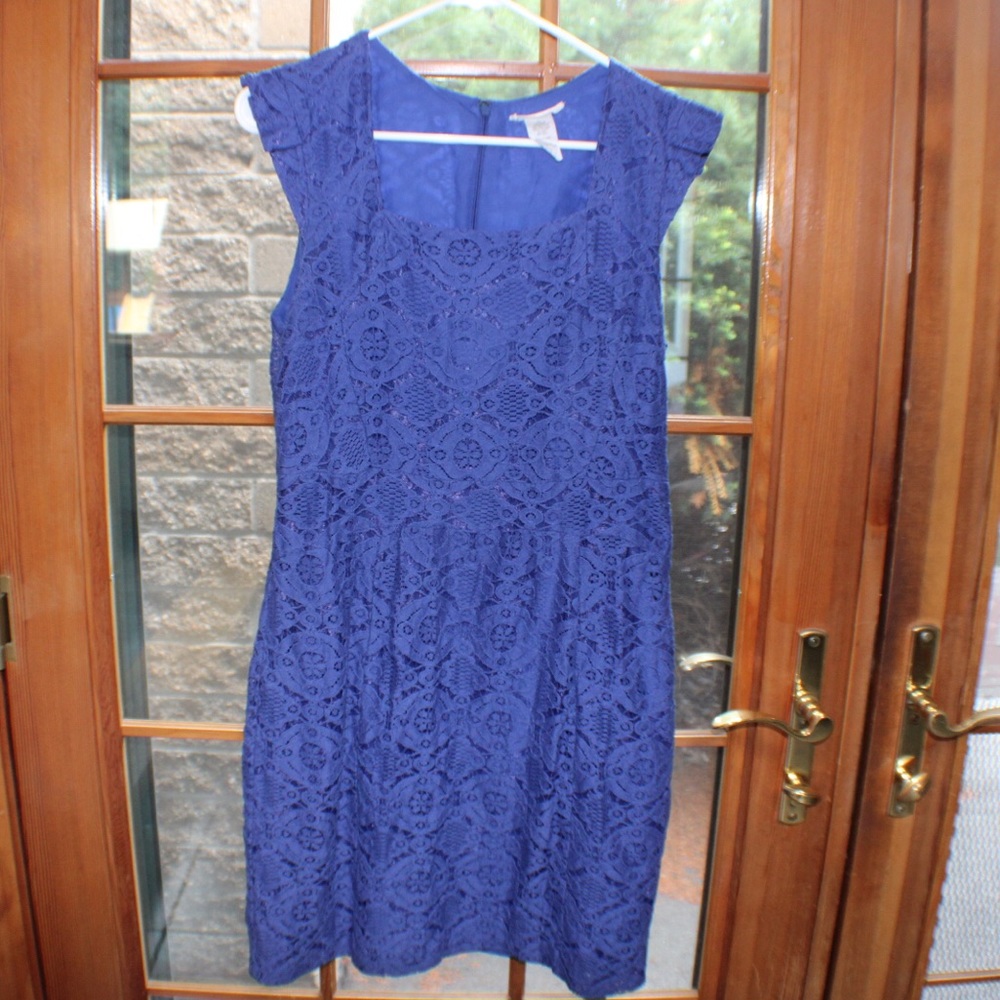 3/$25 Blue Lace Dress w/ Cap Sleeve